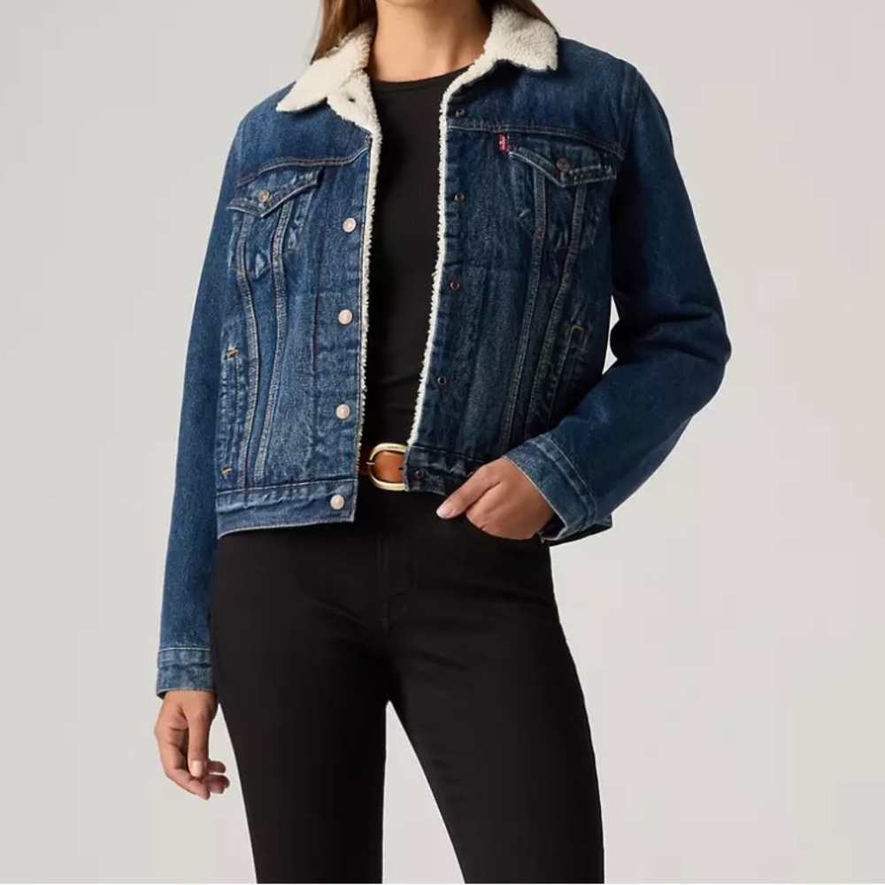 Levi's Dark Blue Denim Jacket with Cream Sherpa Lining - Picture 4 of 4